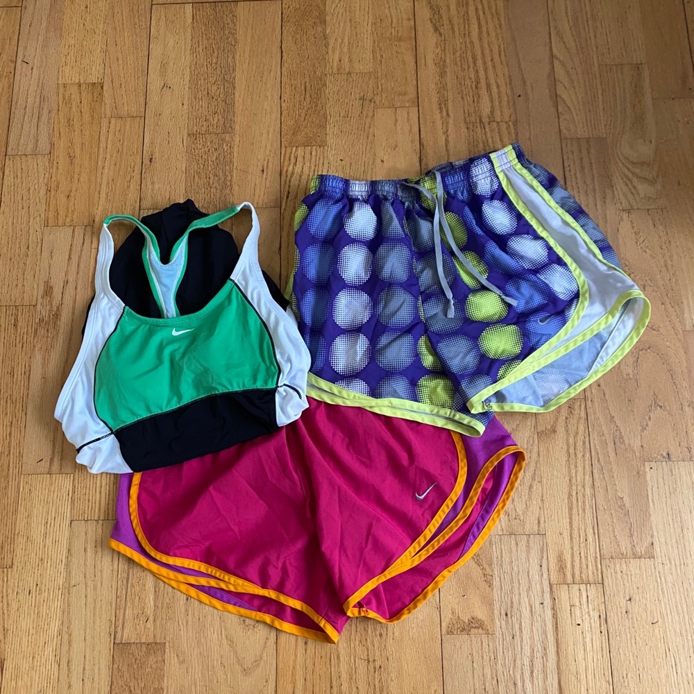 Small Nike Bundle (Shorts & Swim Suit)